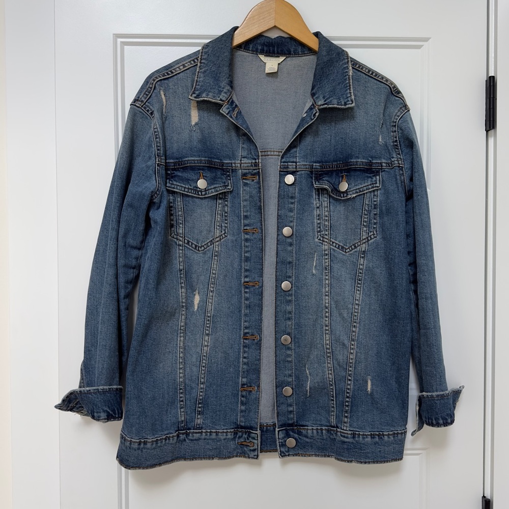 Jean jackets, size S.